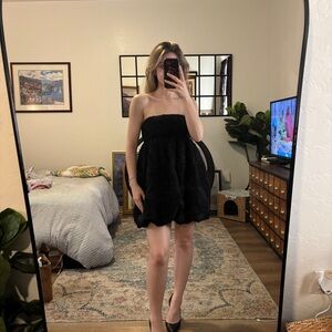 NWT Zara floral rosette bubble hem mini dress black strapless structured top